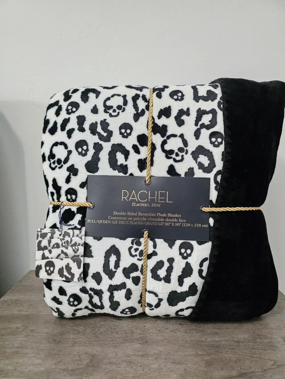 Rachel Roy Double Sided Plush Blanket Full/Queen Leopard Skull Print Halloween